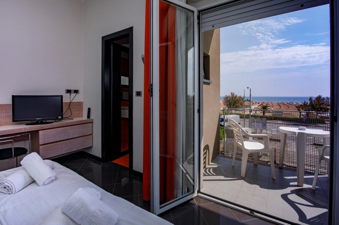 Hotel Derby Rimini Dış mekan fotoğraf